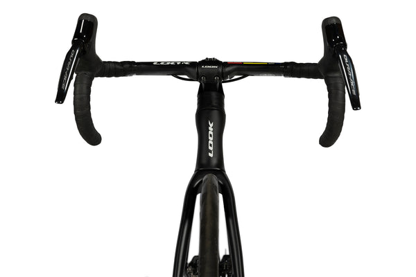 Vue frontale du Look 795 BLADE RS Proteam Black Ultra Mat Glossy Dura-Ace Di2