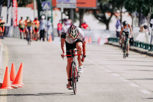 Comment choisir le bon vélo pour démarrer le triathlon : conseils et astuces