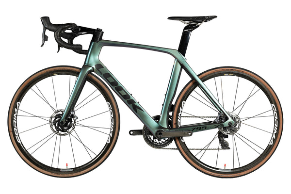 Vue du côté opposé de la chaîne du Look 795 Blade RS Disc Sram Red eTap AXS