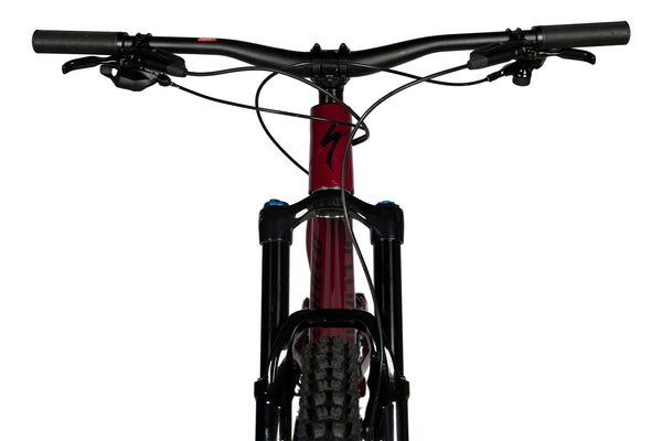 Vue face du Specialized Stumpjumper Evo Comp Alloy