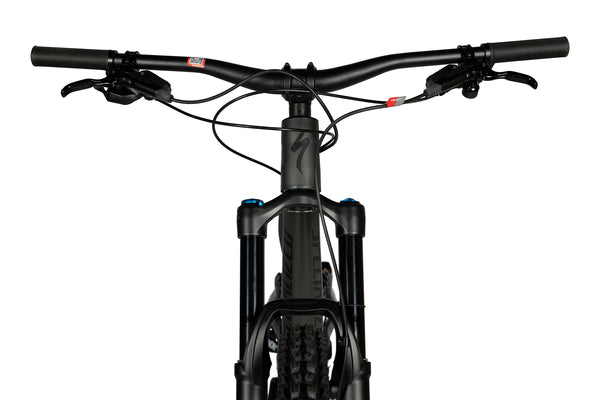Foto por delante de la Specialized Stumpjumper Evo Comp Aleación