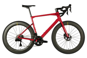Vue du côté de la chaîne du BMC Roadmachine 01 ONE Dura-Ace Di2 Rouge