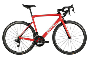 Vue du côté de la chaîne du BMC Teammachine SLR 01 SRAM Red eTap