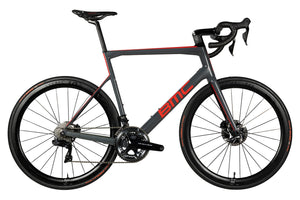 Vue du côté de la chaîne du BMC Teammachine SLR01 Disc ONE