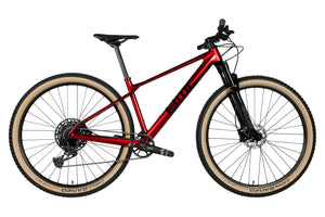 Vue du côté de la chaîne du BMC Twostroke 01 FOUR