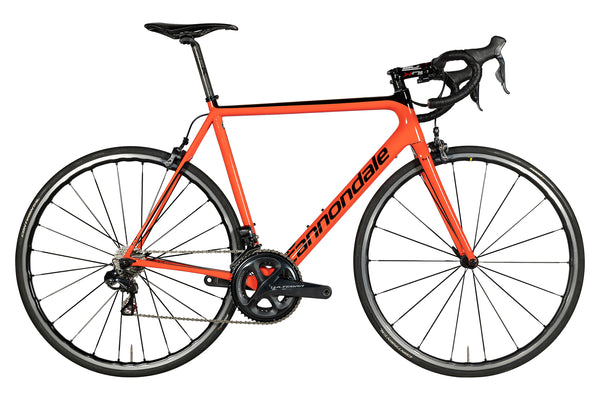 Vue du côté de la chaîne du Cannondale SuperSix Hi-MOD Ultegra Di2