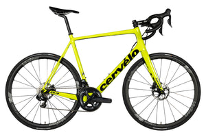 Drive side of the Cervélo R3 Disc Ultegra Di2
