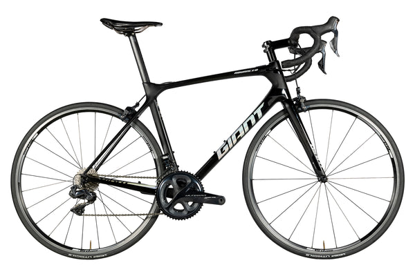 Vue du côté de la chaîne du Giant TCR Advanced Pro 0 Ultegra Di2