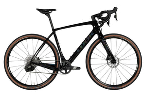 Vue du côté de la chaîne du Look 765 Gravel RS Black Chromatic Petrol Full Glossy