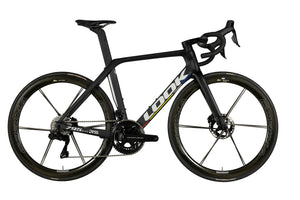 Vue du côté de la chaîne du Look 795 BLADE RS Proteam Black Ultra Mat Glossy Dura-Ace Di2