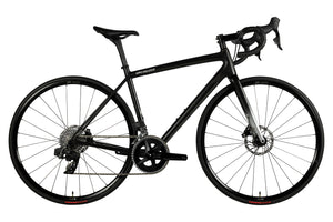 Vue du côté de la chaîne du Specialized Aethos Comp Rival eTap AXS