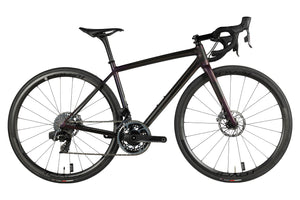 Vue du côté de la chaîne du Specialized S-Works Aethos SRAM Red eTap AXS