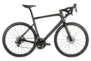 Vue du côté de la chaîne du Specialized S-Works Tarmac SL6 Disc