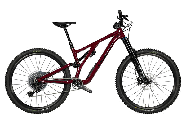 Vue du côté de la chaîne du Specialized Stumpjumper Evo Comp Alloy