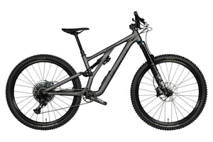 Vue du côté de la chaîne du Specialized Stumpjumper Evo Comp Alloy