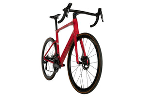 Vue diagonale du BMC Roadmachine 01 ONE Dura-Ace Di2 Rouge
