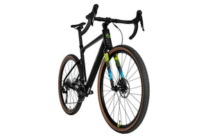 Vue diagonale du Bergamont Grandurance 6 Noir Vert