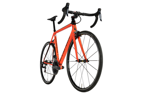 Vue diagonale du Cannondale SuperSix Hi-MOD Ultegra Di2