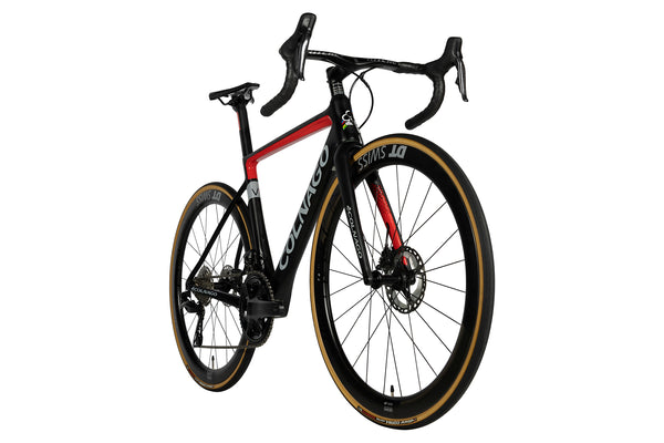Drei-Viertel Ansicht des Colnago V3 Ultegra Di2 Disc
