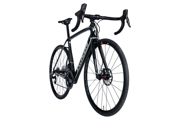 Vue diagonale du Specialized Tarmac Comp Disc SRAM Red eTap