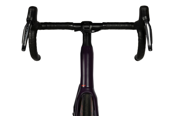 Vorderansicht des BMC Roadmachine 01 THREE