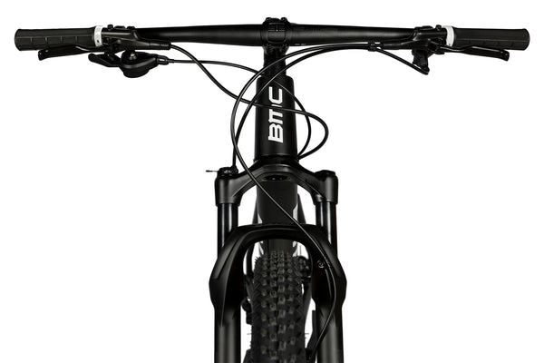 Vue frontale du BMC Twostroke 01 FIVE