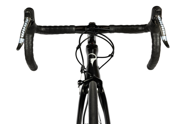 Vorderansicht des Pinarello Dogma F8
