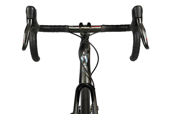 Front image of the Specialized S-Works Tarmac SL6 Disc