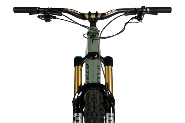 Front image of the Specialized Turbo Levo Expert Carbon
