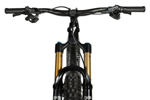 Vue frontale du Specialized Turbo Levo SL Expert