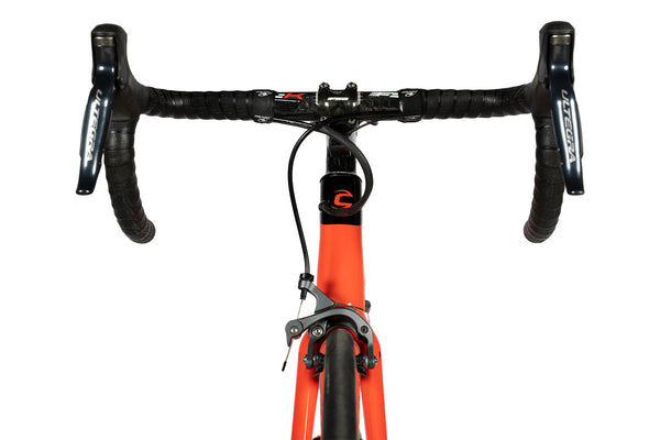 Vue frontale du Cannondale SuperSix Hi-MOD Ultegra Di2