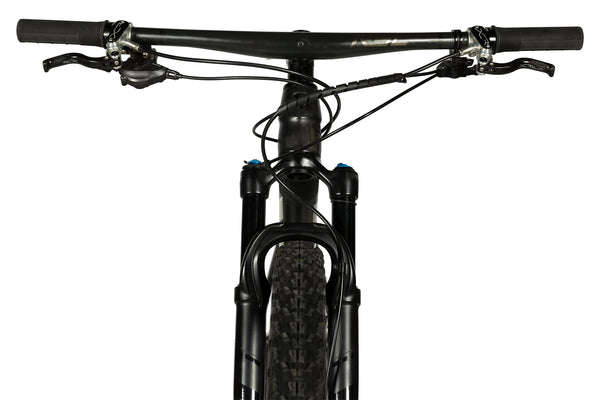 Vue frontale du Trek Supercaliber 9.8 XT Gen 1 Noir Gris