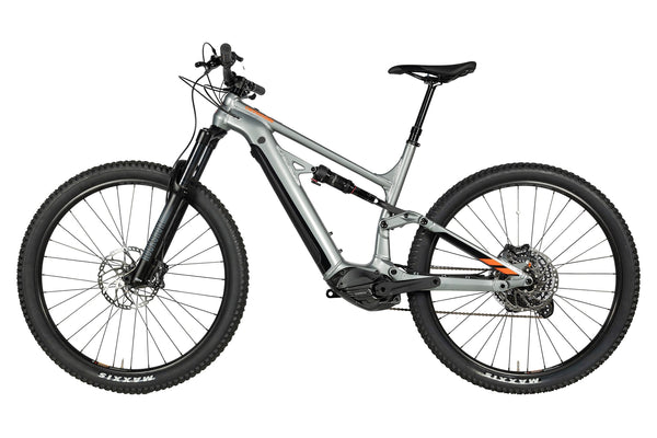 Vue du côté opposé de la chaîne du Cannondale Moterra Neo 4