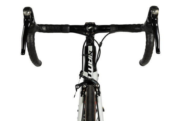 Vue frontale du Giant TCR Advanced 1