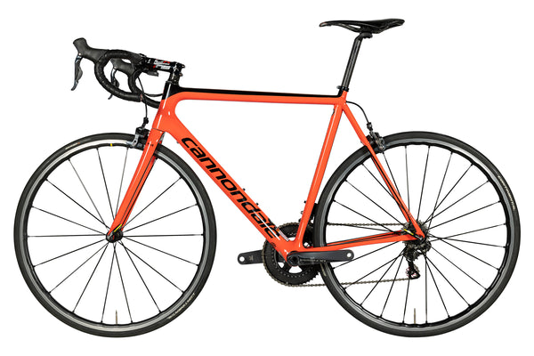 Vue du côté opposé de la chaîne du Cannondale SuperSix Hi-MOD Ultegra Di2