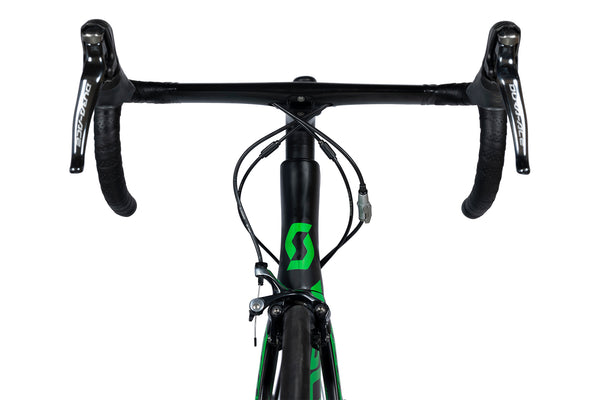 Vue frontale du Scott Foil Team Issue