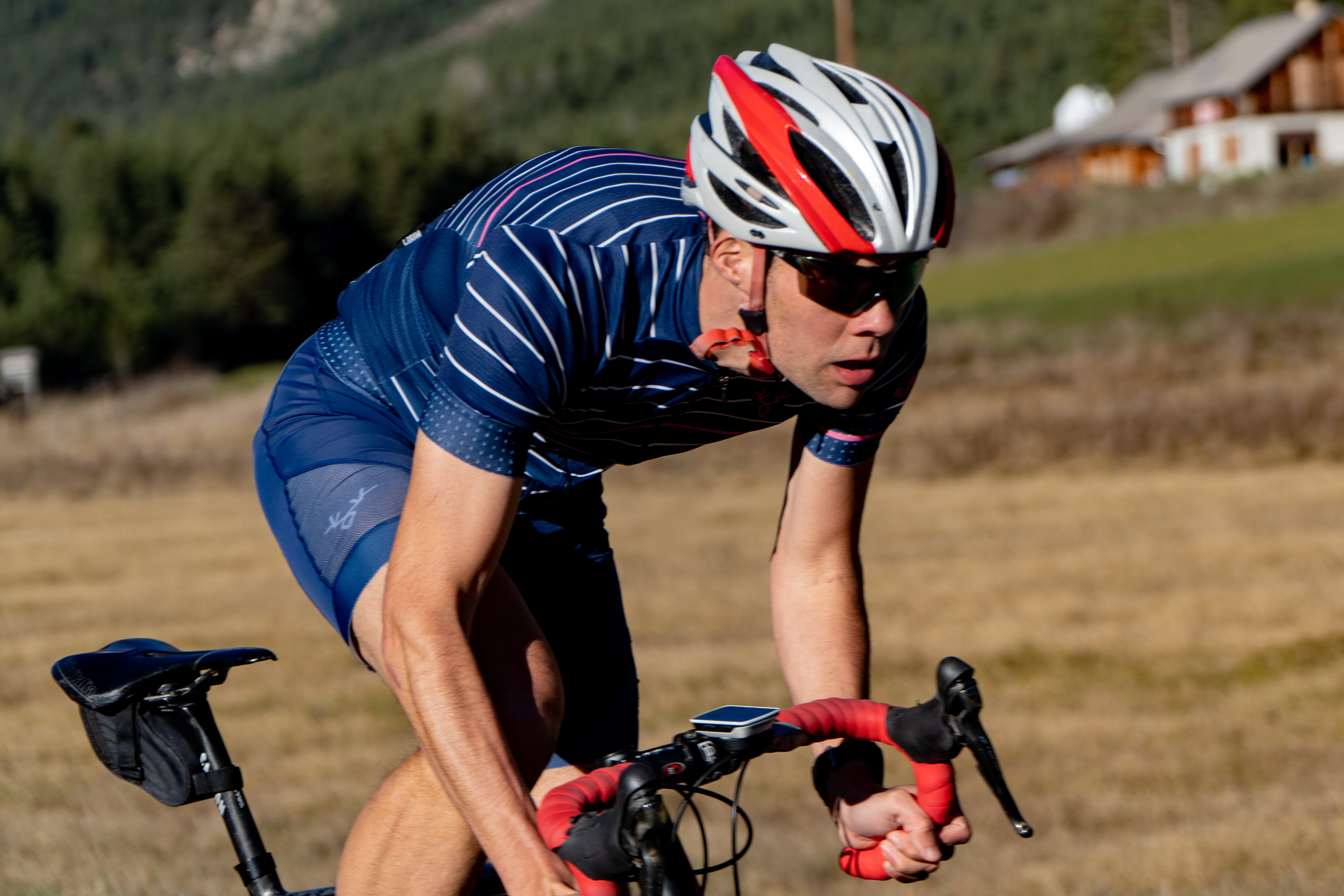 Ambassadeurs The Cyclist House, Christophe avec son vélo Canyon dans les Alpes