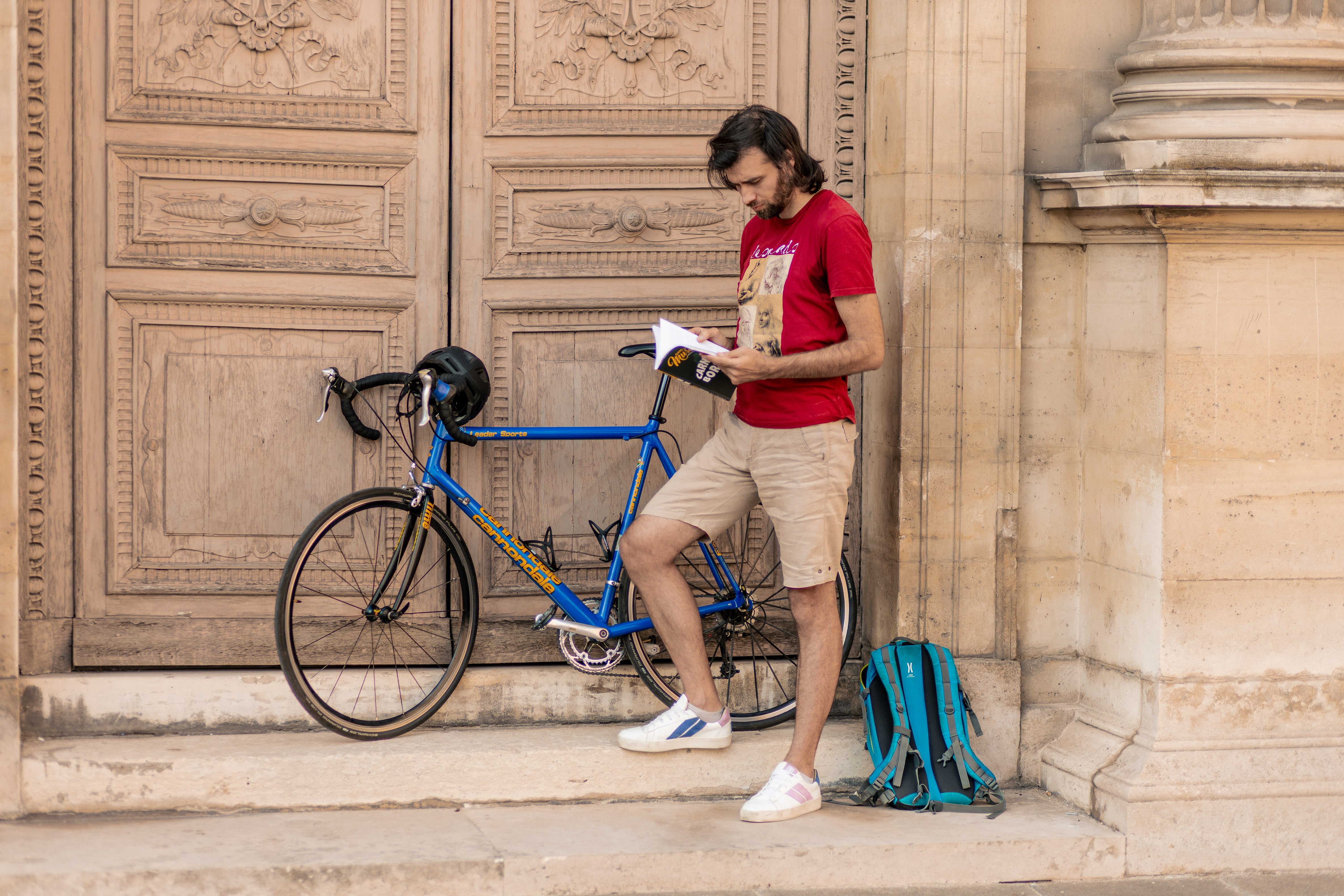 Ambassadeurs The Cyclist House, Clément avec son vélo Cannondale à Paris
