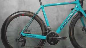 Vidéo du Orbea Orca M21eTeam Sram Force AXS Bleu