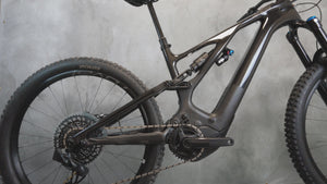 Vidéo du Specialized Turbo Levo Expert Carbon