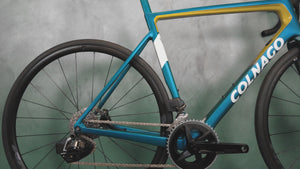 Vidéo du Colnago V3 Disc SRAM Rival AXS