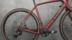 Vidéo du Look 765 Gravel Disc Red Dust Metallic Satin