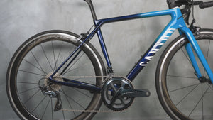 Vidéo du Canyon Ultimate CF SL 8.0 Bleu Blanc
