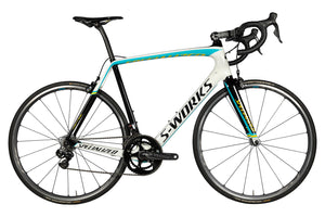 Foto del lado derecho de la Specialized S-Works Tarmac SL5 Team Astana Dura-Ace Di2