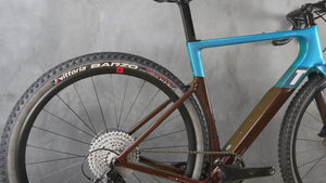 Video du 3T Exploro RaceMax Ekar Blue Brown