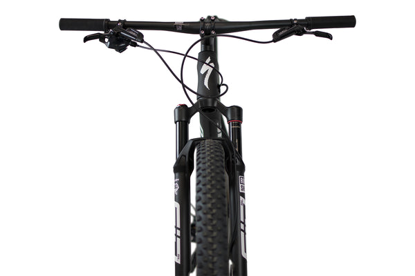 Vorderansicht des Specialized Epic Hardtrail Expert