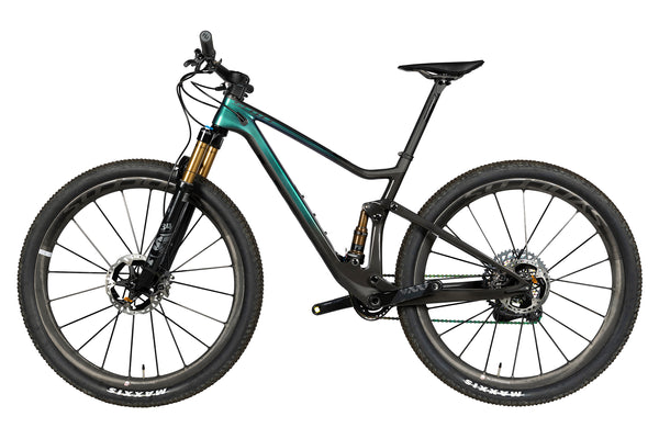 Non-drive side of the Scott Spark RC 900 SL AXS