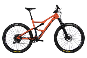 Vue du côte de la chaîne du Orbea Occam H10