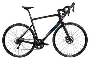 Vue du côte de la chaîne du Specialized Tarmac Disc Sport