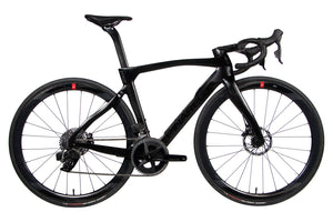 Vue du côte de la chaîne du Pinarello Dogma F12
